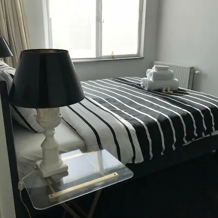Afroditekade 68 * Amsterdam