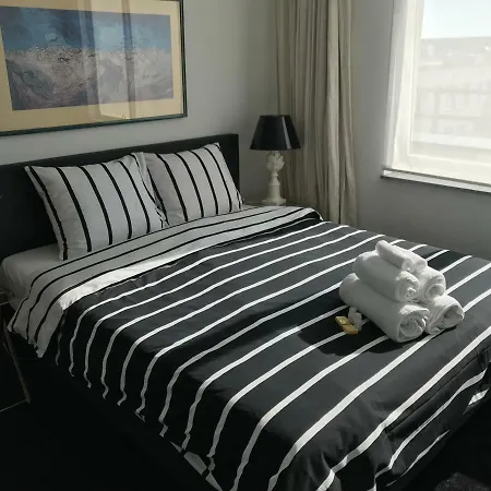 Afroditekade 68